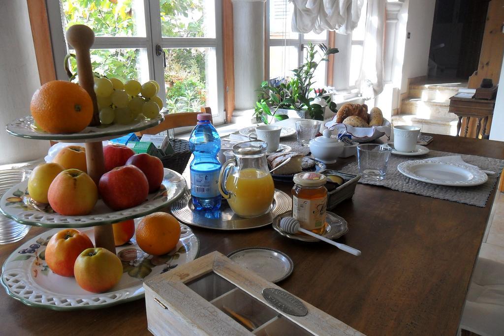 Bed & Breakfast Belfiore Лонато Экстерьер фото